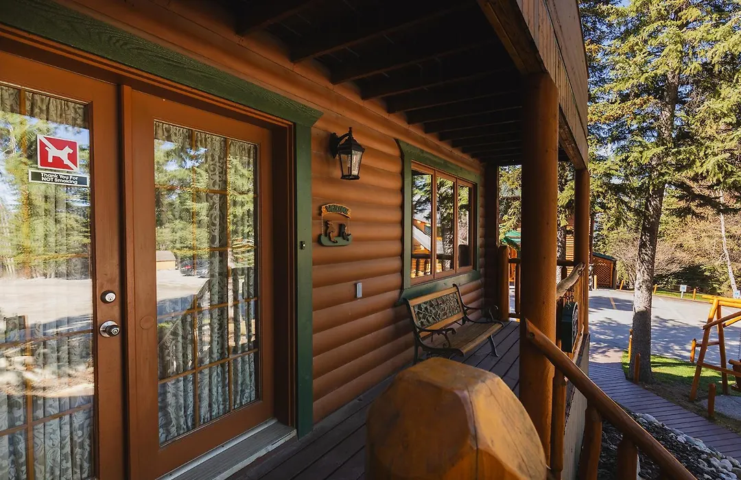 Overlander Mountain Lodge-1