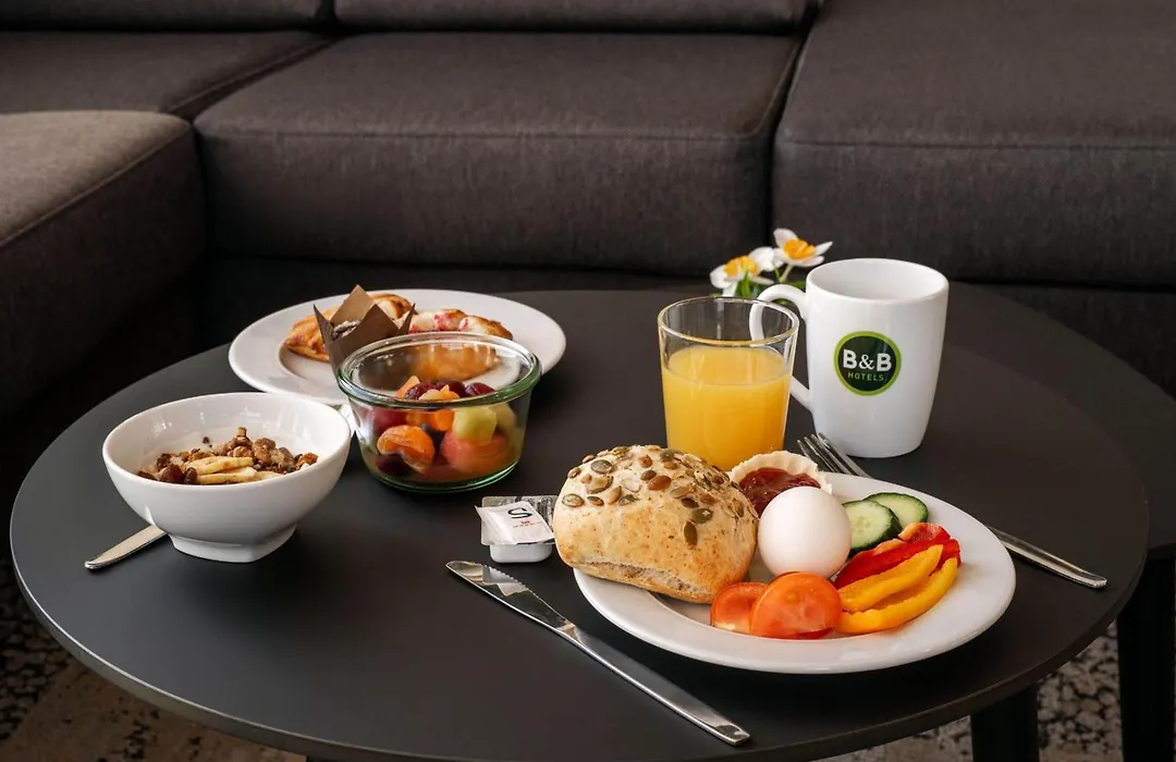 ibis Hotel Hamburg Airport-1