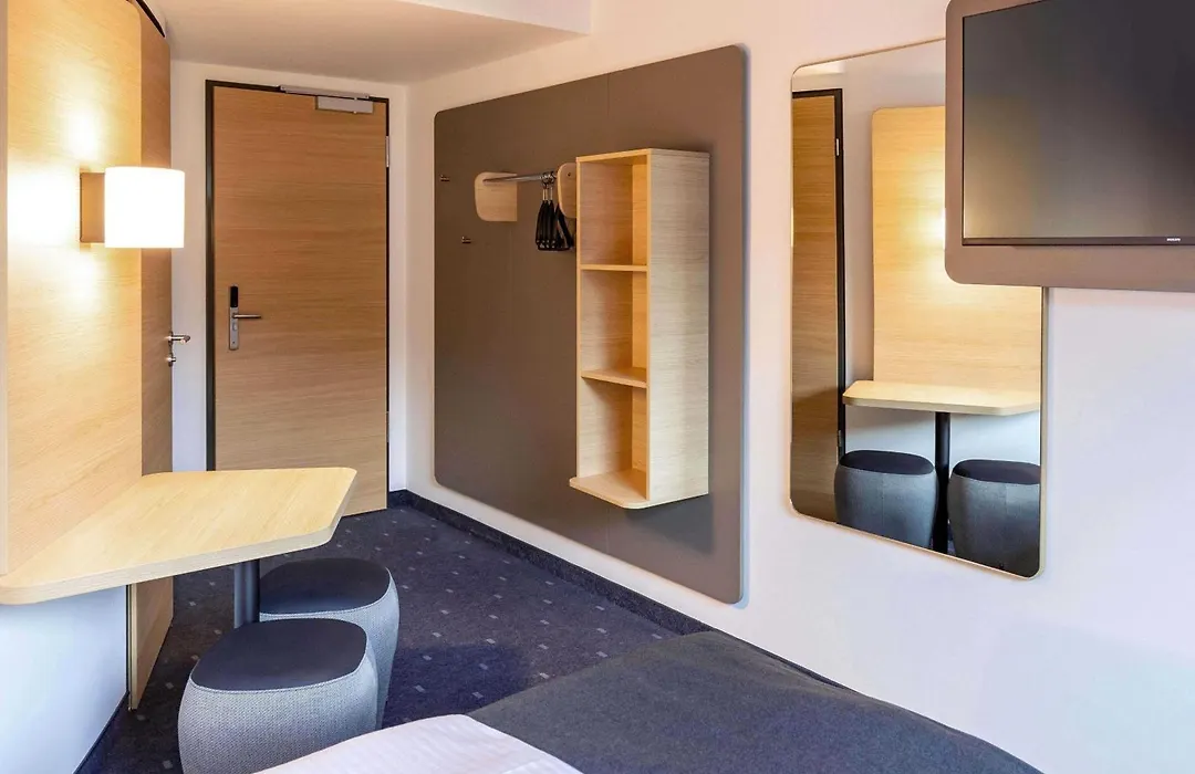 B&B Hotel Frankfurt City-Ost-1