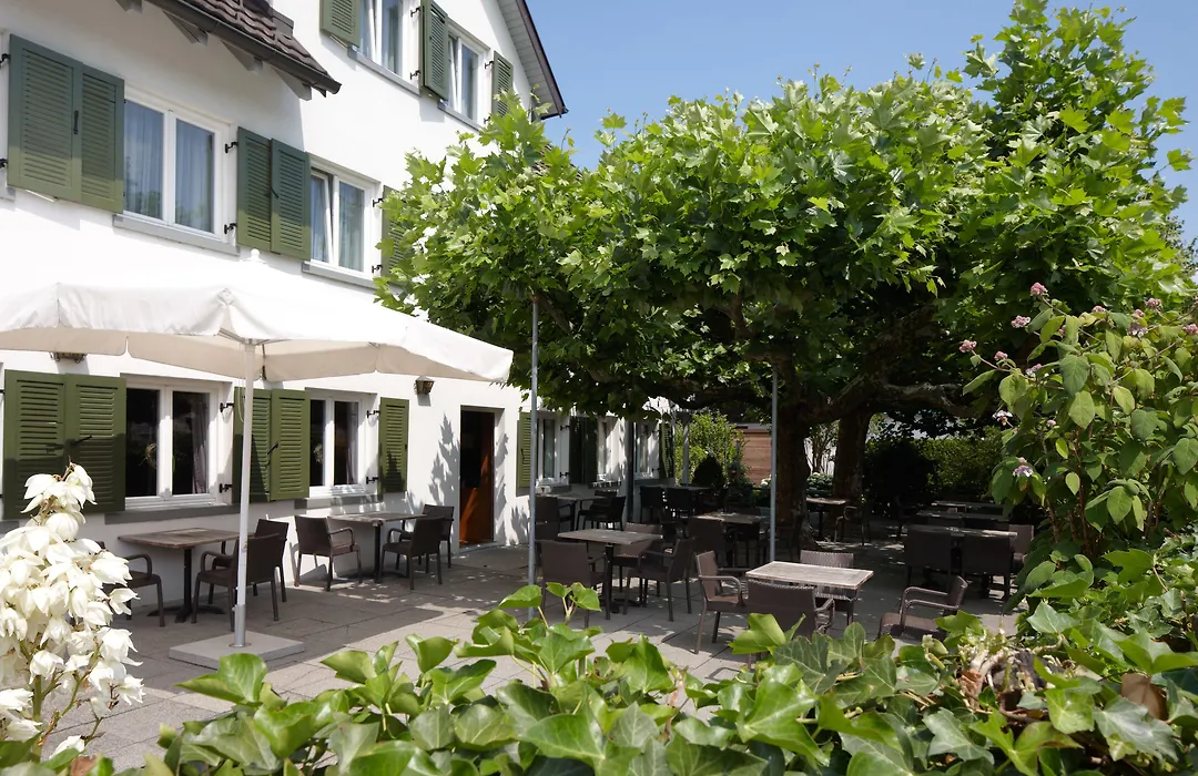 Hotel Weisses Kreuz-1