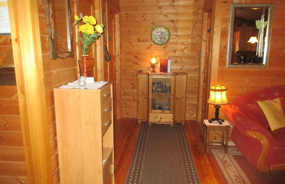 Komfortables Ferienblockhaus Nr. 27 -56 qm- bis 4 Personen Viechtach Jägerpark-1