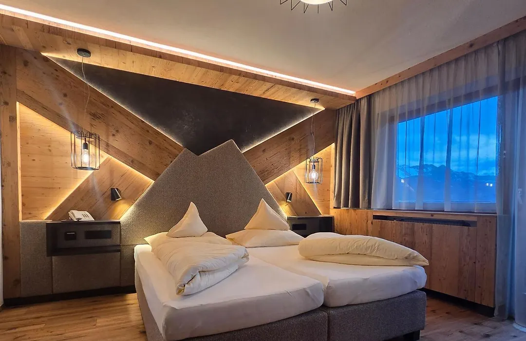 Alpenhotel Laurin-1