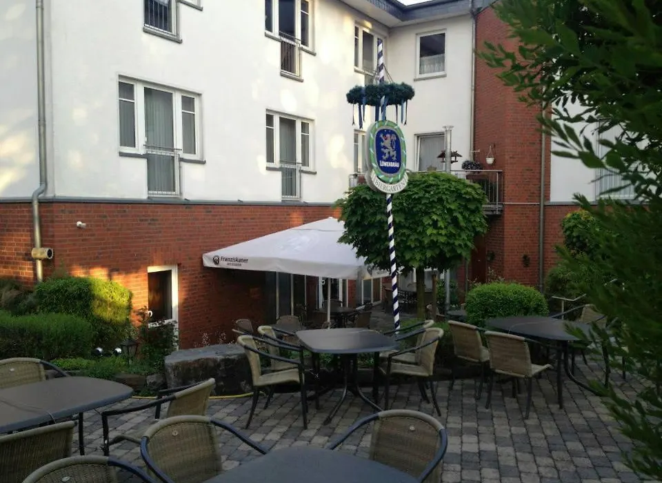 Bayrischer Hof-1