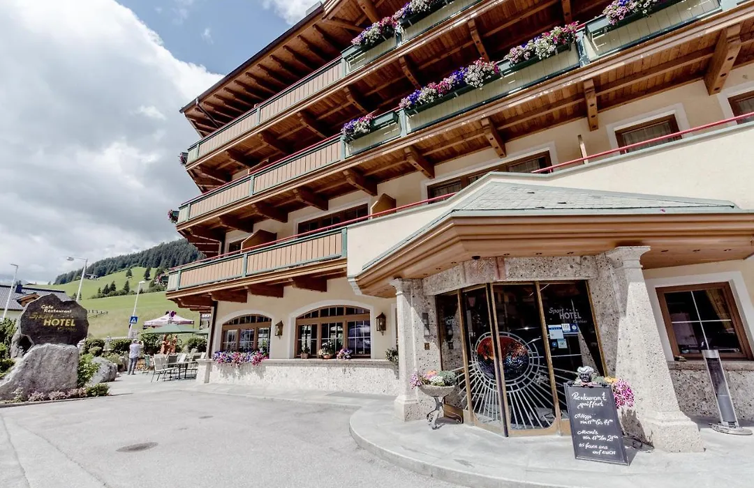 Sporthotel Kirchler-1