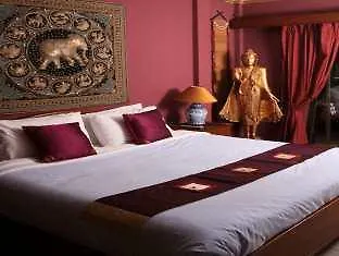 Le Prive-1