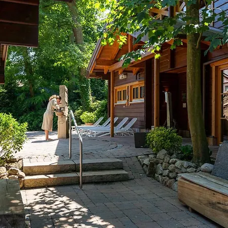 Waldhotel Tannenhäuschen-3