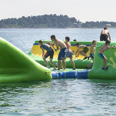 Happy Camp Mobile Homes In Centro Vacanze Bi Village-3