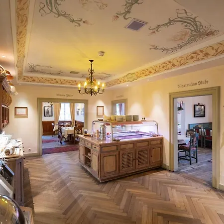 Hotel Gasthof Alte Post Holzkirchen-2