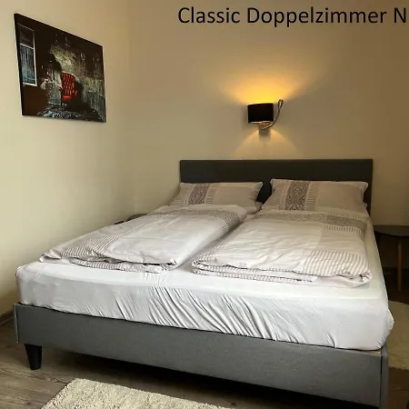Hotelpension Am Thermalbad-3