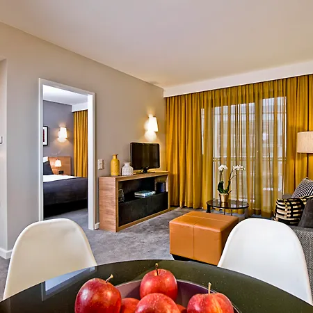 Adina Apartment Hotel Hamburg Michel-3