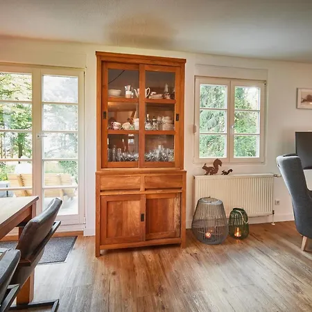 Ferienhaus Asten-Lodge-2