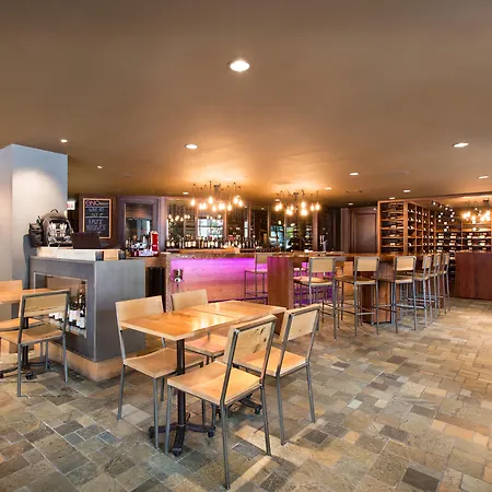 Intercontinental Chicago Magnificent Mile By Ihg-2
