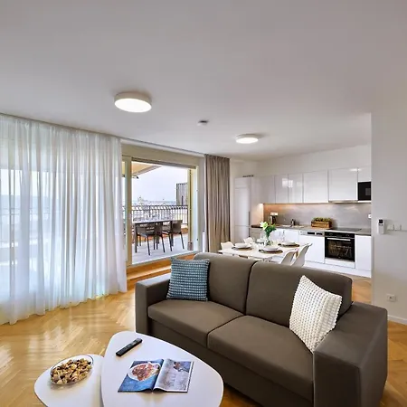 Downtown Suites Rubesova-3