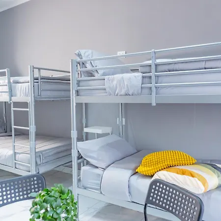 Hostel Partenope-2