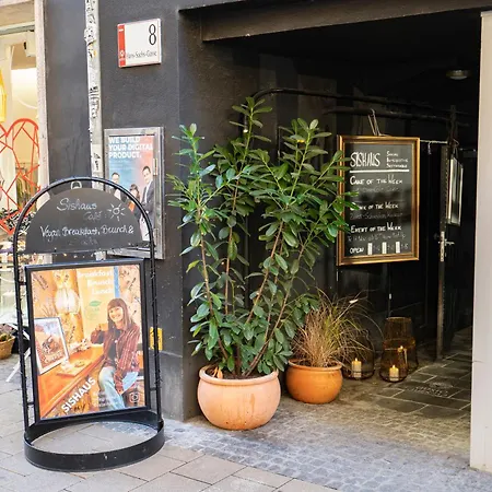 Sishaus Hostel-3