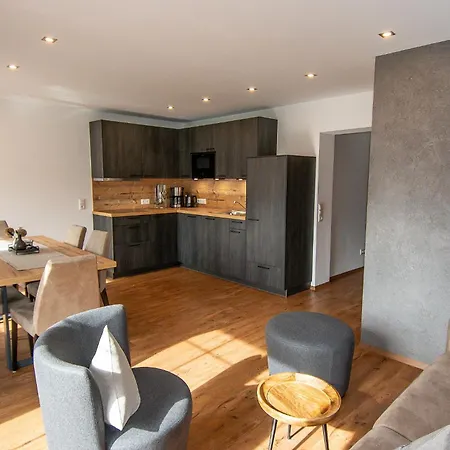 Apart Konrad-3