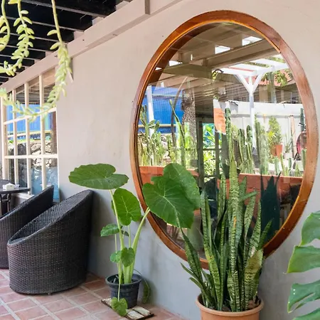 Isano Nomad Hostel-2