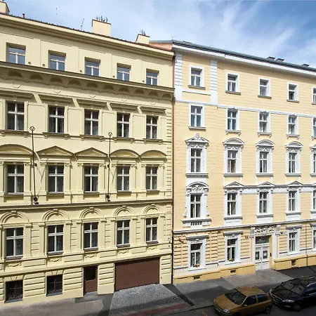 Downtown Suites Rubesova-2