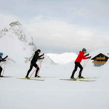 Berg-&Naturhotel Engstligenalp-3