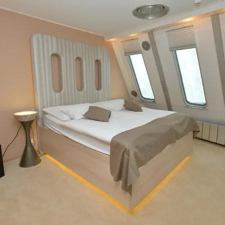 Hotel Jested-2