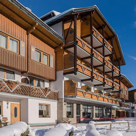 Ferienalm Panorama Apartments-3