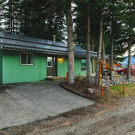 Overlander Mountain Lodge-2