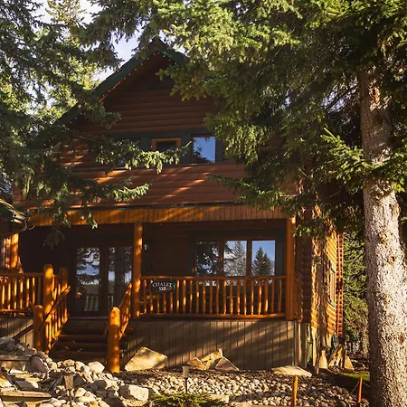 Overlander Mountain Lodge-3