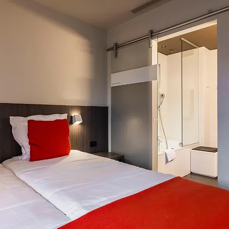 Square Hotel-3