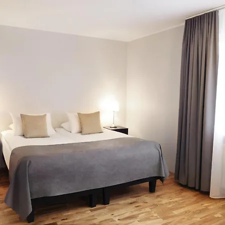 Fosshotel Rauthara-2