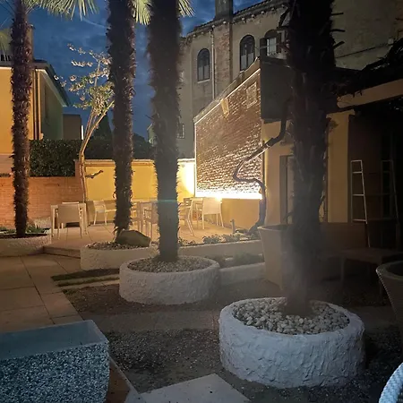 Hotel La Pergola Di Venezia-2