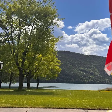 Lakeside Inn-2