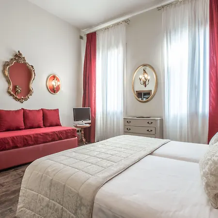 Hotel Amadeus-2
