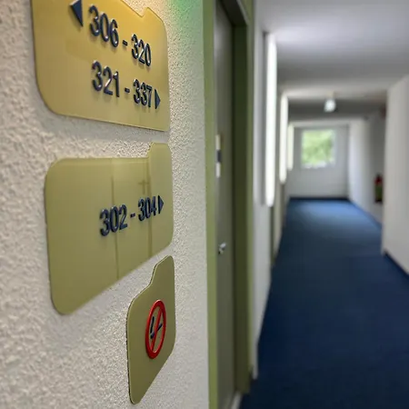 Hotel Stay Inn Köln Leverkusen City-3