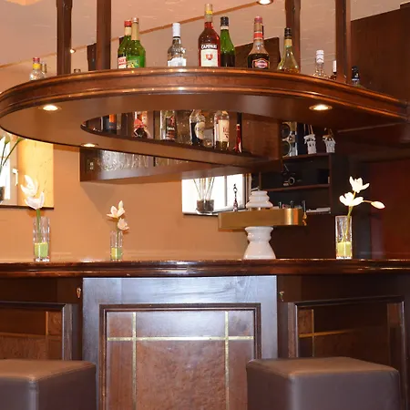 Hotel am Wilhelmsplatz-2