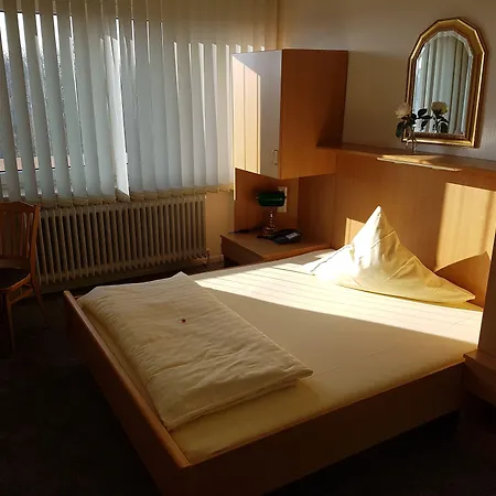 Hotel Stadt Baunatal-3