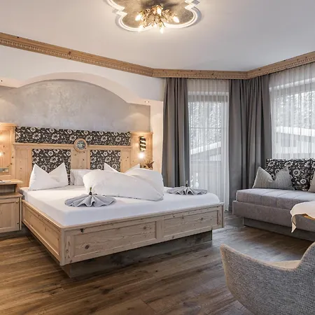 Hotel Alpenjuwel 4 Sterne Superior-2