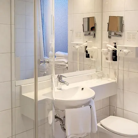 Garner Hotel Hamburg - Wandsbek Marktplatz by IHG-3