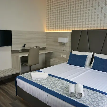 Hotel Fiesa-3