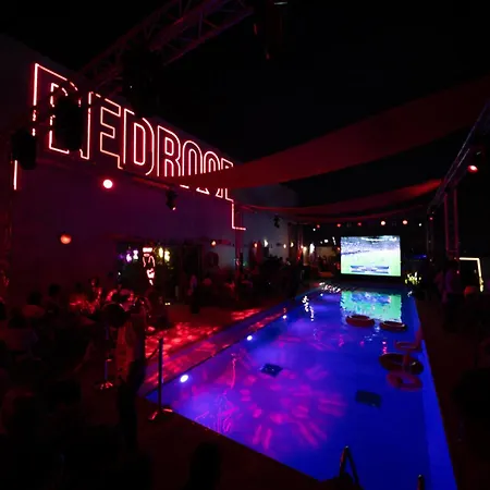 Radisson Red Dubai Silicon Oasis-3