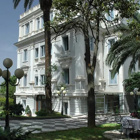 Hotel Flora-2