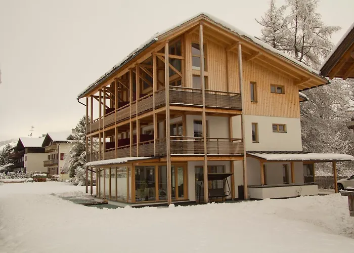Familienhotels Garni - Am Burghuegel