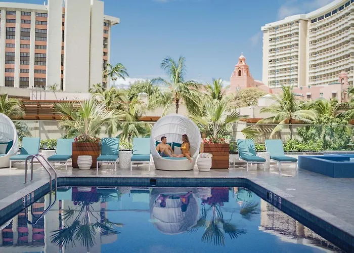 OUTRIGGER Waikiki Beachcomber