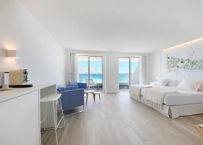  Iberostar Waves Bahia De Palma - Adults Only
