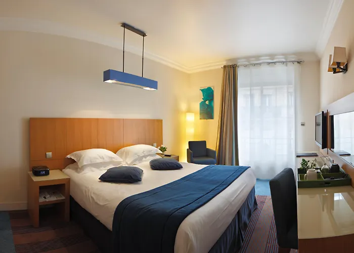 Jacuzzi-Hotel: Westside Arc De Triomphe Hotel