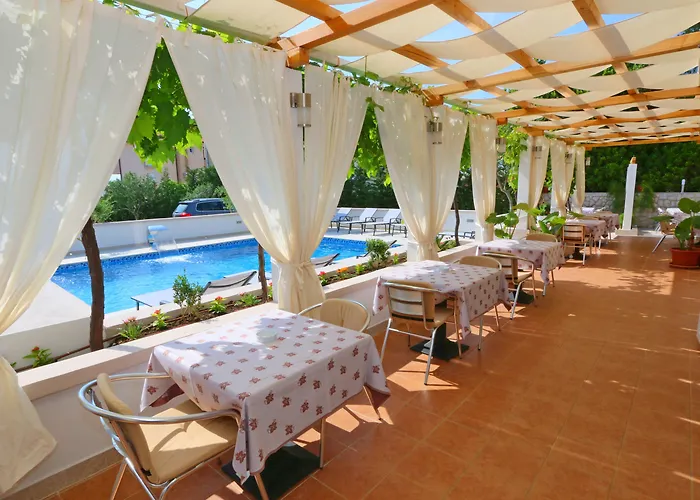 Pansion Villa Bok