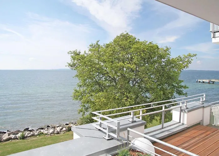 Villa: Ostseeresidenz Sassnitz - WG 18 mit Kamin, Sauna, Terrasse, Meerblick