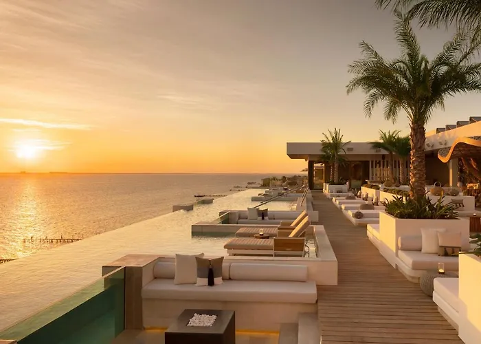 Jacuzzi-Hotel: Impression Isla Mujeres By Secrets (Adults Only)