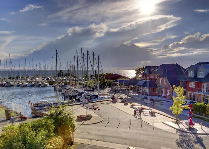 Strandhotel: Meerblick Lemkenhafen