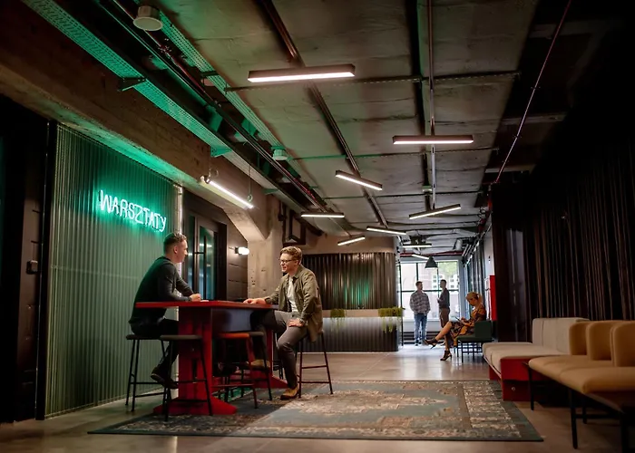 Montownia Lofts & Experience