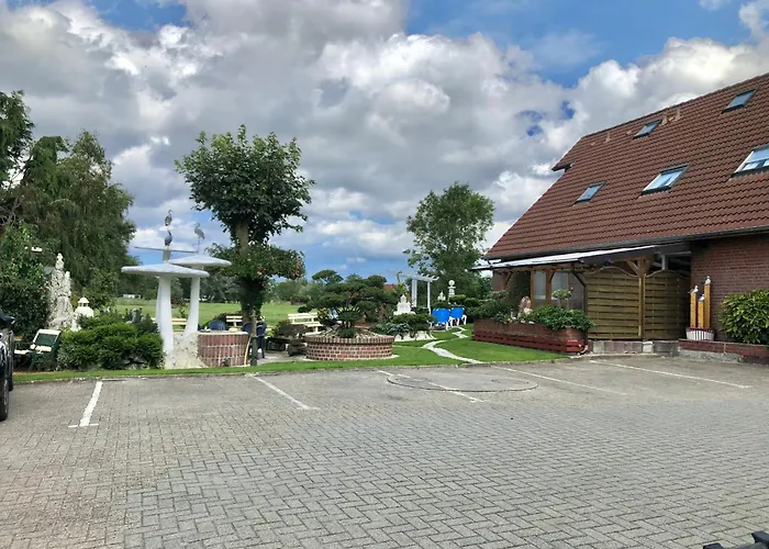 Garni Hotel-Pension Holum